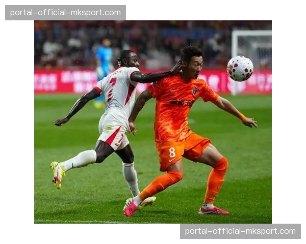 云南玉昆3-1击败青岛海牛，克莱伯首秀破门16岁邝兆雷登场