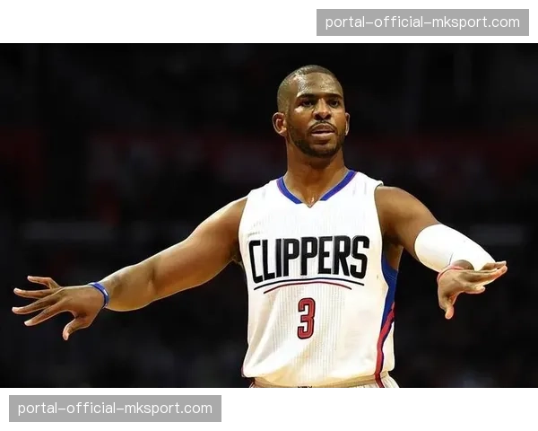 告别之战：克里斯-保罗在俄克拉荷马收获掌声，曾率队进入泡泡园区季后赛