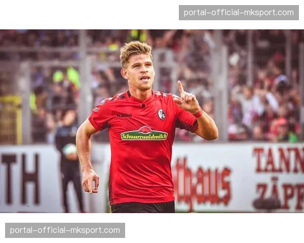 法兰克福球员统计：科赫1次抢断6次解围防守表现